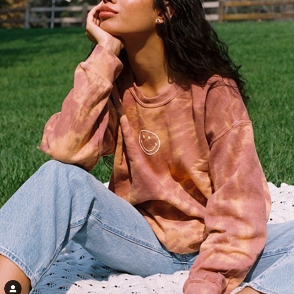 Sweatshirt - Picture 2 of 5